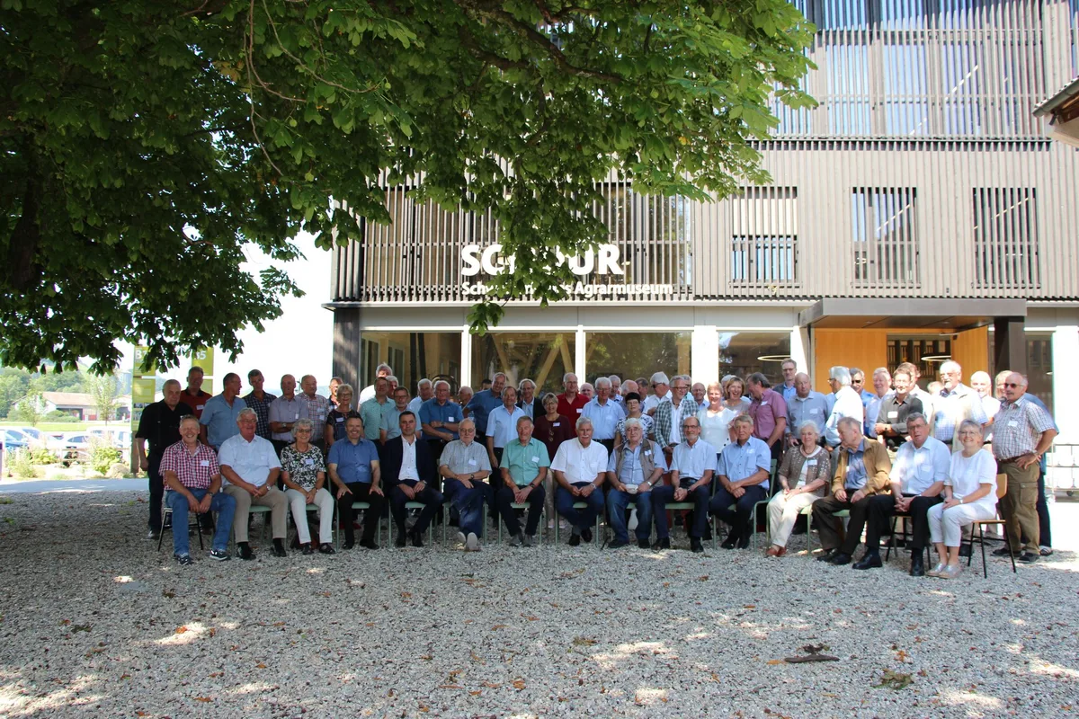 125_Jahre_Burgrain_IMG_2017 Schweizer Bauernverband feierte das 125-Jahre-Jubiläum mit ehemaligen Funktionsträgern