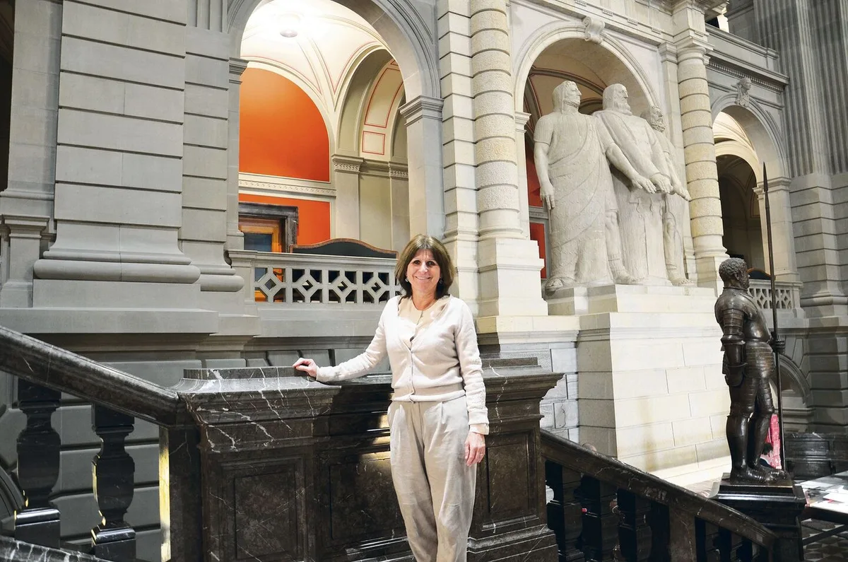 Christine Bulliard-Marbach führt einen Landwirtschaftsbetrieb in Ueberstorf FR und ist seit 2011 im Nationalrat.