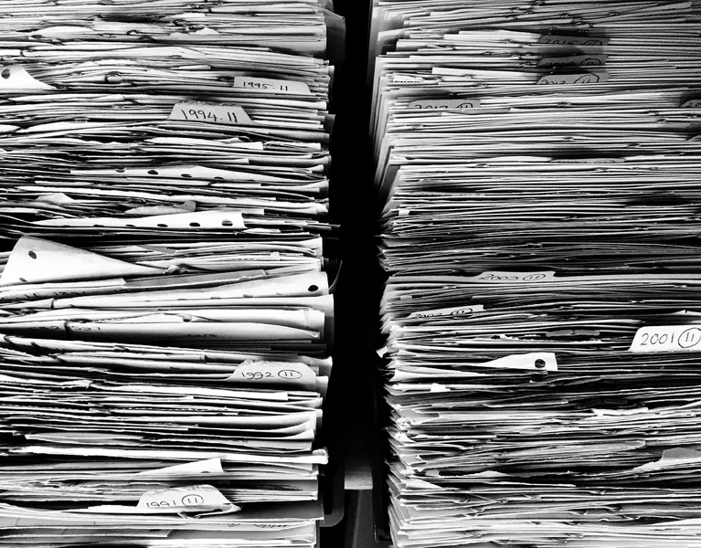 58d5b845c13431a667475b81e45024eaf9f68b23 Das Projekt soll helfen, den Papierstapel zu verkleinern. (Bild Pixabay)
