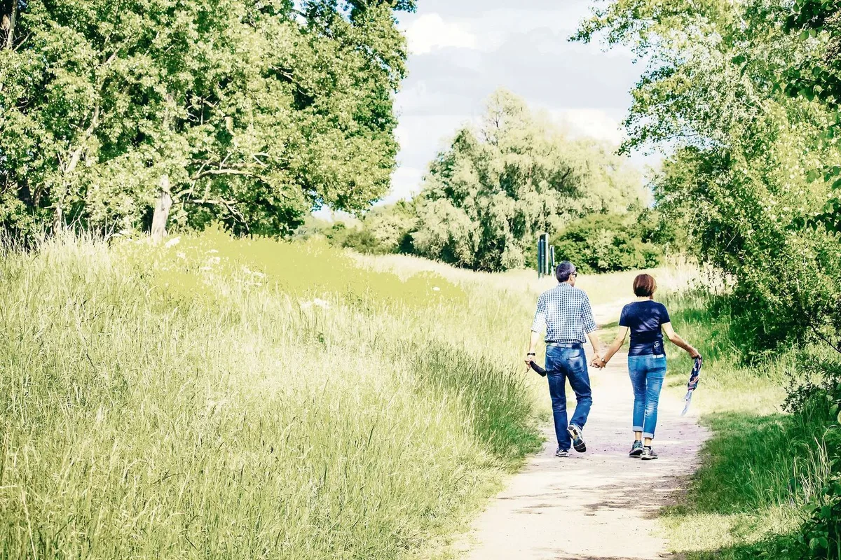 Um Ideen in Tat umzusetzen und seine Gedanken zu sortieren, hilft Bewegung: Der gute alte Waldspaziergang wäre dafür zum Beispiel ein guter Ansatz.