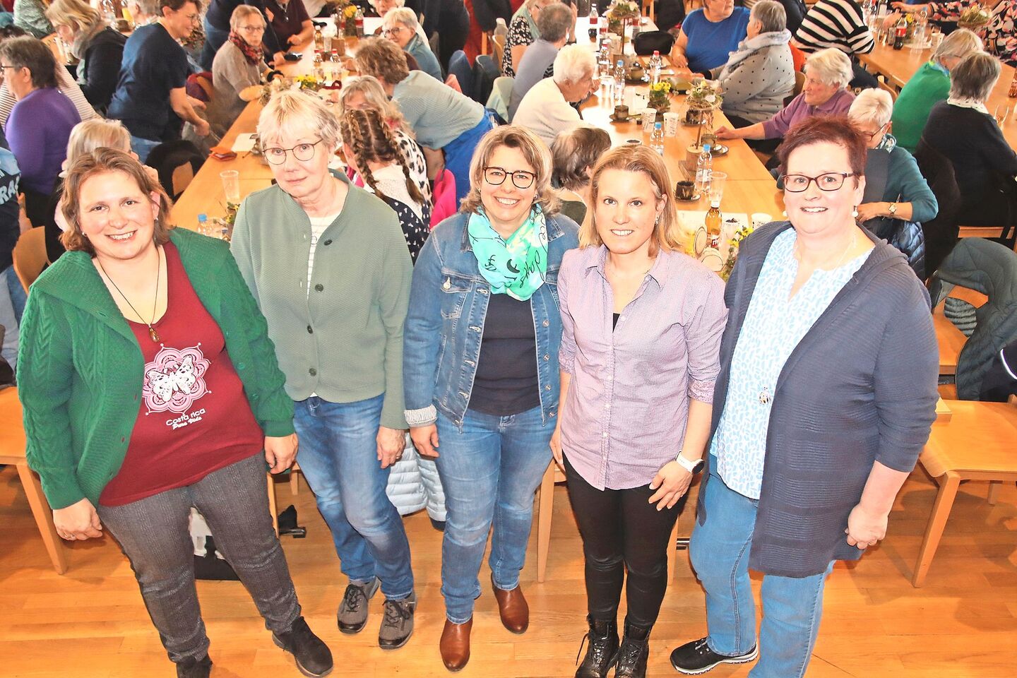 Der Vorstand des Bezirksverein mit Susanne Schär, Inge Stutz, Brigitte Grab, Martina Dünki und Susanna Meister.