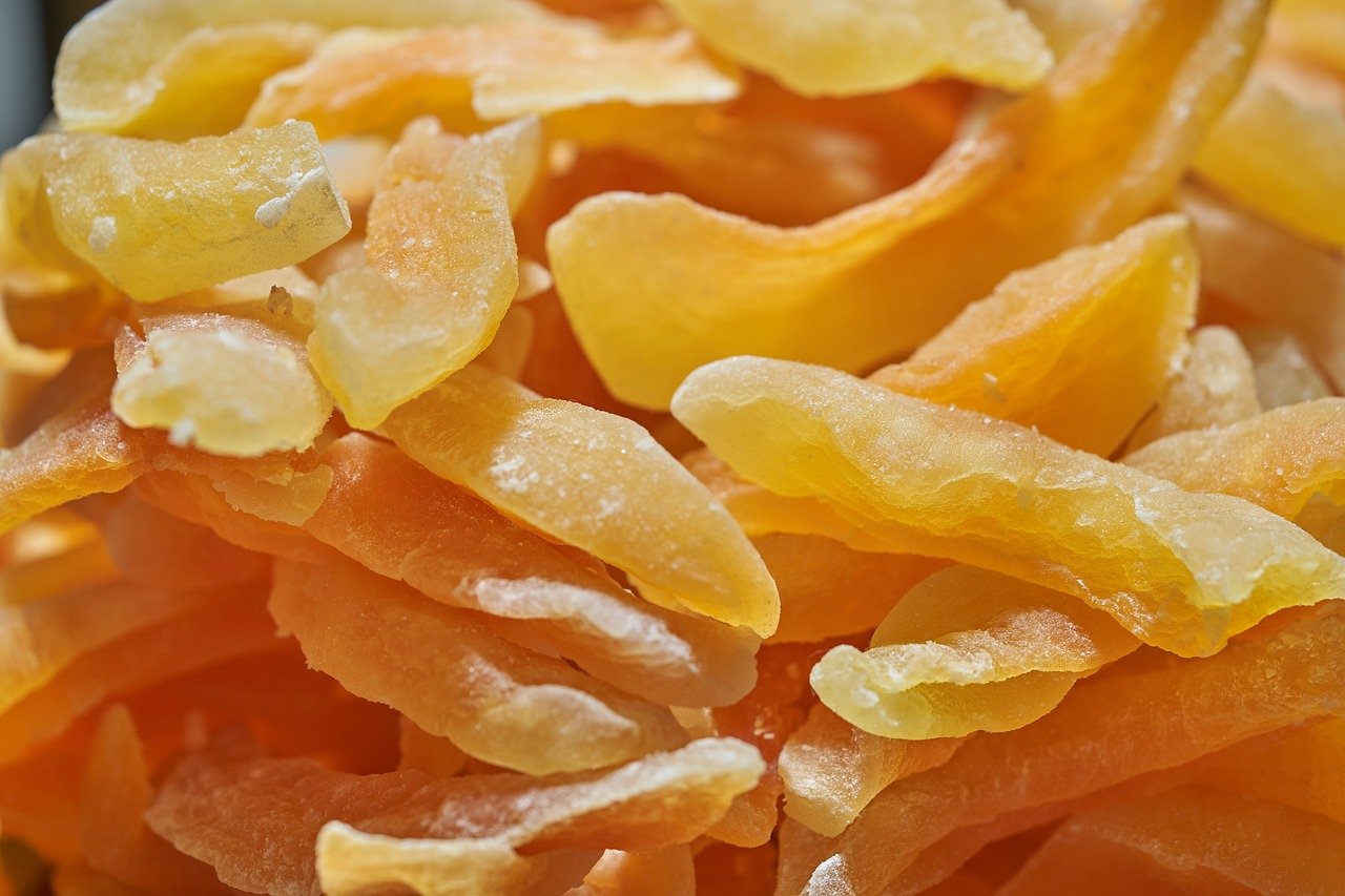 Grassrooted ist vor allem für Food-Save-Aktionen wie die neueste mit getrockneten Mangos bekannt. Der Verein hat mit Rampe21 aber auch einen alternativen Lebensmittelladen mit regionalen Frischprodukten in Zürich eröffnet. (Bild Pixabay)
