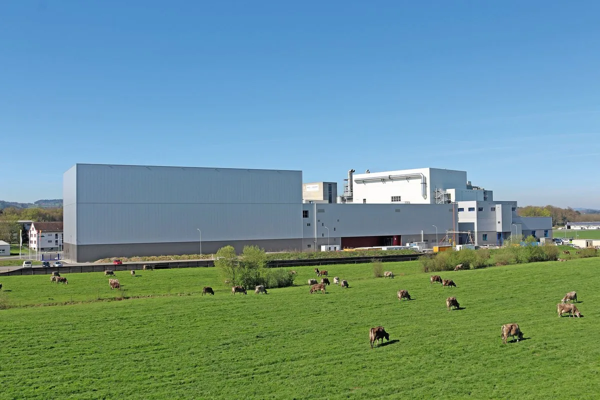 34f8f0460698a91db53c67a5ef05f44b86ed0a26 In Sulgen TG hat Hochdorf in den letzten Jahren mehr als 150 Mio. Franken investiert. Bild: zVg Hochdorf