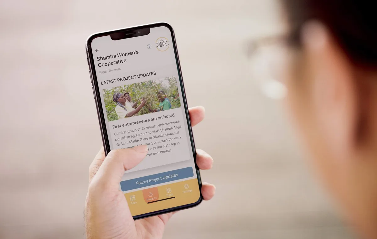 a3f87ea59f8663ab87a4cacaa2de8f13433a5616 Die vom Genfer Kaffeehändler Sucafina initiierte Plattform "Farmer Connect" will die Lieferketten von bestimmten Kaffeesorten per Blockchain verfolgbar machen. (Bild IMB)