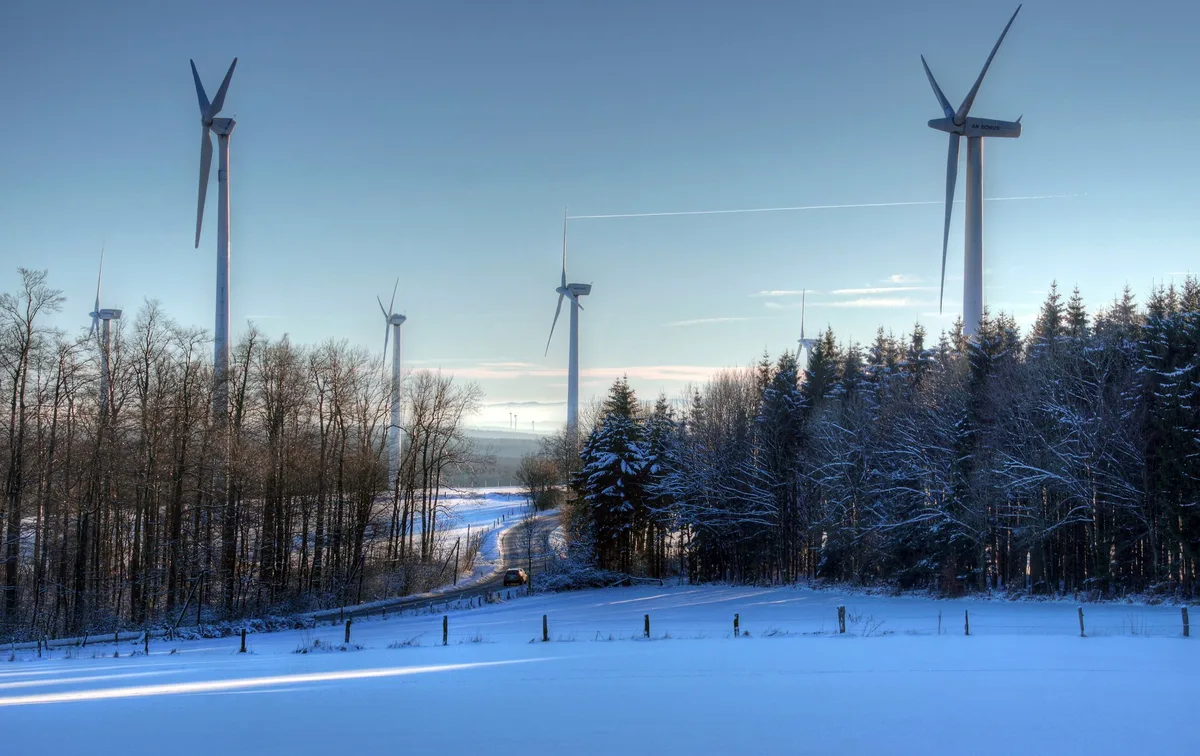 Windpark-Pixelio Pro-Kommentar zur Windenergie: «Der Wind bläst gratis vor unserer Haustür»