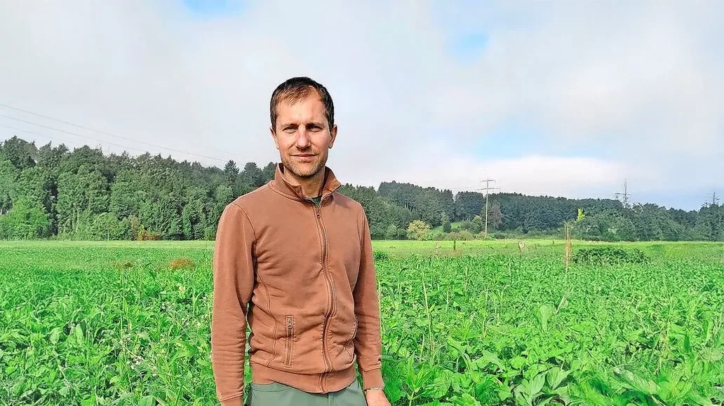 rotten Christof Schweizer macht gute Erfahrungen mit Flächenrotte und eigenem Mistkompost