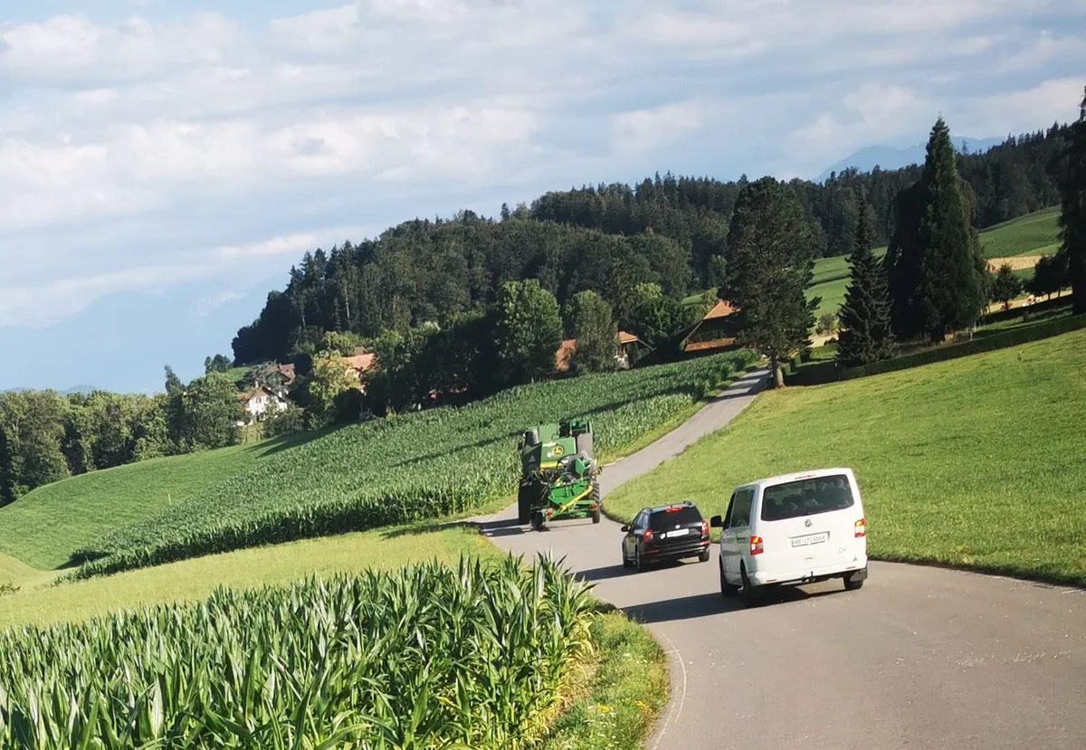 Drescher-Strasse-dj «Hallo du elender Scheisskerl...» – so müssen sich Bauern und Lohnunternehmer beschimpfen lassen