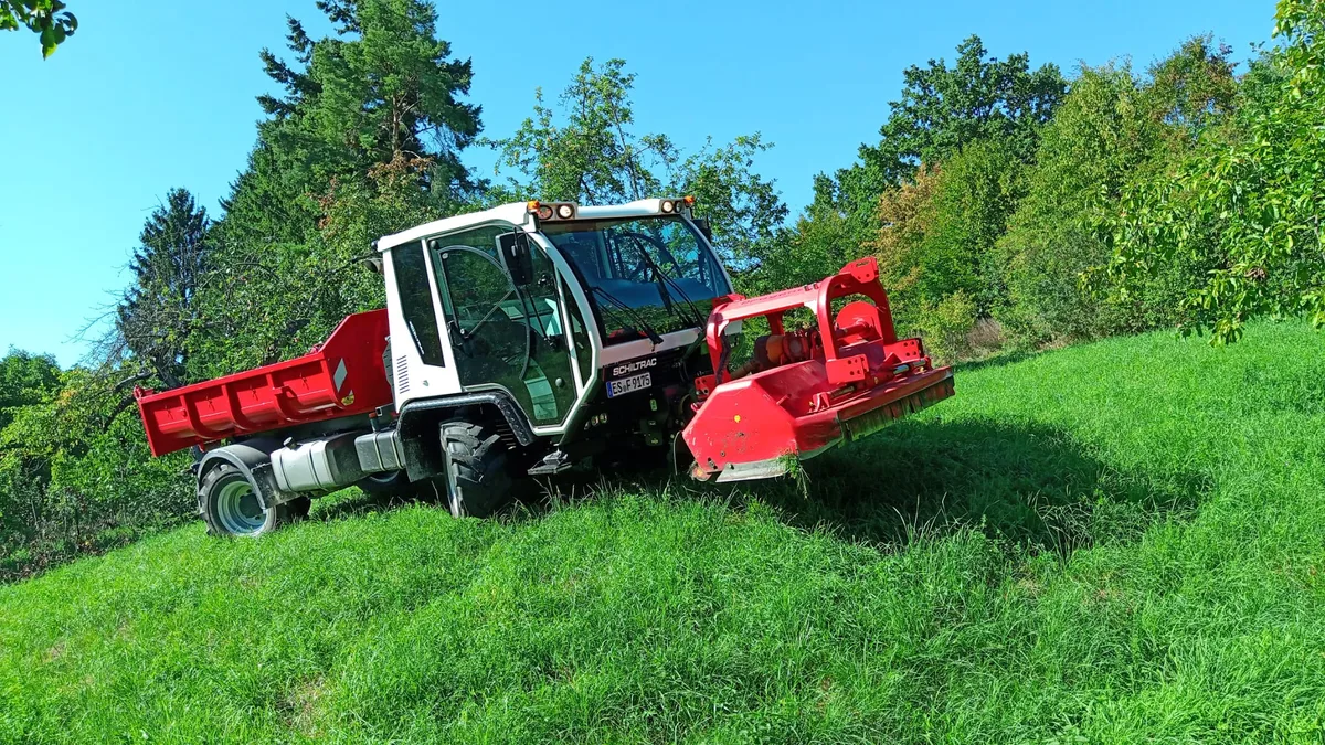 Deshalb war der TÜV bei Schiltrac in Buochs zu Besuch