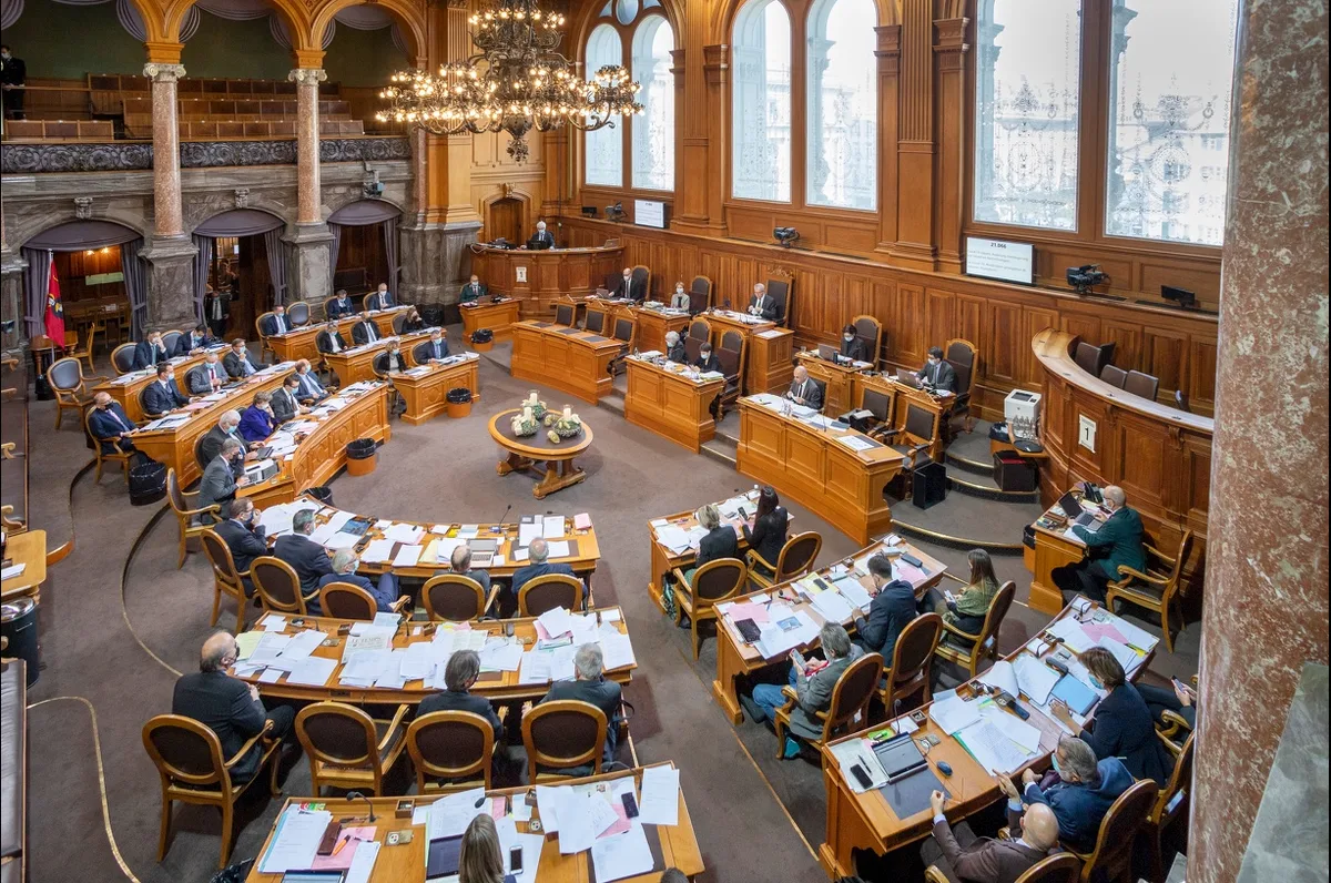 staenderat_saal_bundeshaus_bern_01 Der Saal des Ständerates im Bundeshaus in Bern.
