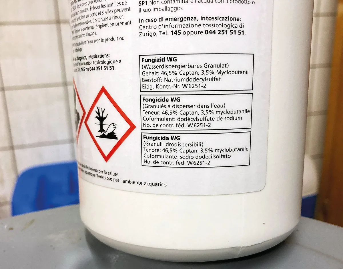 c5b524179c21726aeb648cb21dea0f9e27a3d58a Die Zulassungsnummer schafft Klarheit. Denn verschiedene Firmen verkaufen unter demselben Namen unterschiedlich zugelassene Produkte.Bild: Philipp Gut