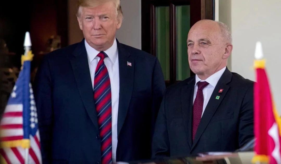 9c6eb97ff90c453bcf33ee33e421fd2faa9160cd Einen positiven Eindruck nahm Maurer auch von Trump persönlich mit. Der US-Präsident sei eine sehr offene, kommunikative Persönlichkeit, direkt und unkompliziert. (Bild Youtube Screenshot Wochit Politics)
