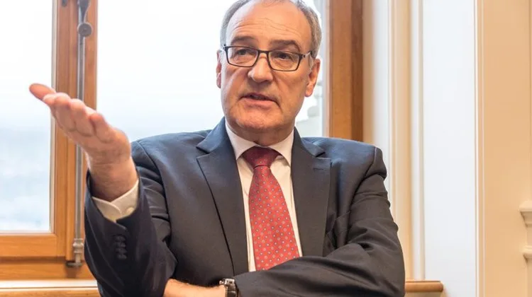 e12813a3c6a55058a4eef3e82ec16e2bd2685fef Agrarminister Guy Parmelin sieht Freihandelsabkommen als Win-win-Situationen. (Bild Hansjürg Jäger)