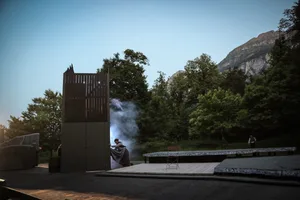 Die Brandruine begeistert das Publikum auf dem Ballenberg. Das Stück geht in seinen Endspurt.