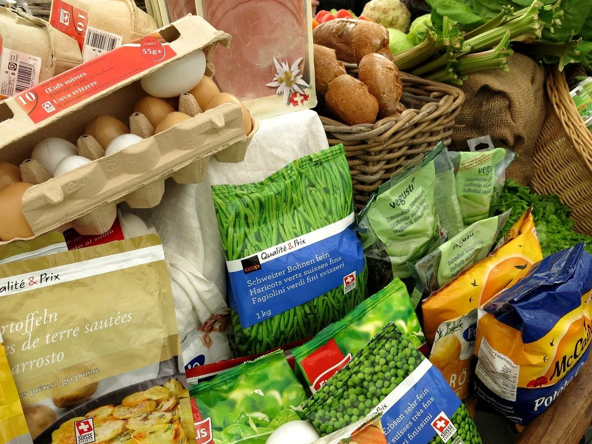 d53763bc94b86d2962fd9a7a4d1198eba7ed8db5 Wie wichtig den Umfrage-Teilnehmenden die Schweizer Herkunft ist, unterscheidet sich je nach Produktkategorie. Besonders beliebt sind einheimische Eier. (Bild b1-foto / Pixabay)