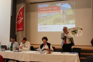 Die Delegiertenversammlung der Agridea fand im Rahmen der Arbeitstagung der Landwirtschaftsdirektorenkonferenz (LDK) statt. Auf dem Bild: Roger Bisig, Generalsekretär LDK; Philippe Leuba, Staatsrat und Präsident LDK; Esther Gassler, Präsidentin Agridea; Ulrich Ryser, Direktor Agridea (v.l.)