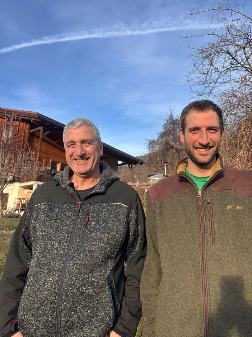 Andreas_und_Christian Die Arbeitsgemeinschaft Obrecht in Paspels GR produziert klimaneutral