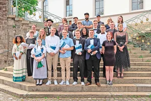 Die erfolgreichen Absolvent(innen) Milchtechnologen EFZ und Milchpraktiker EBA von Sursee.