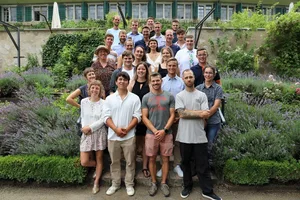 Sie widmen ihre berufliche Laufbahn dem Gemüse: Die frisch diplomierten Gemüsegärtner(innen) aus der Deutschschweiz.