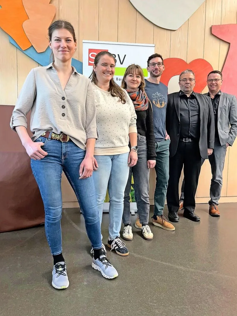 Frauenpower der Solothurner Landwirtschaft (v.l.): Melanie Ackermann (Schweizermeisterin), Ramona Kofmel und Bettina Stuber (Agrotechnikerinnen), Christoph Meister (neu im Vorstand), Robert Dreier, Edgar Kupper.