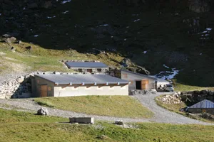 Die Alpgebäude von Josef Koller auf der Alp Flis sind auch betroffen.