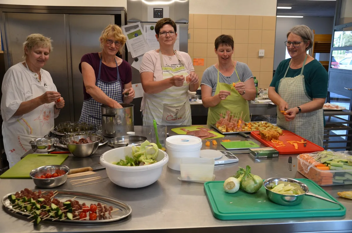 OS_30_E_Landfrauen_stue Die Bölletünne ist beim Apéro der Schaffhauser Landfrauen besonders beliebt