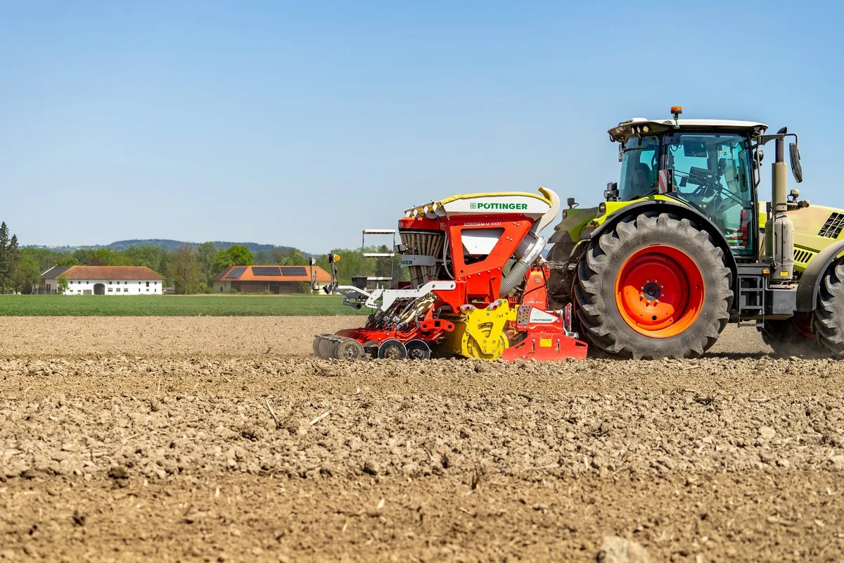 Pöttinger bringt die neue pneumatische Aufbausämaschine Aerosem M auf den Markt