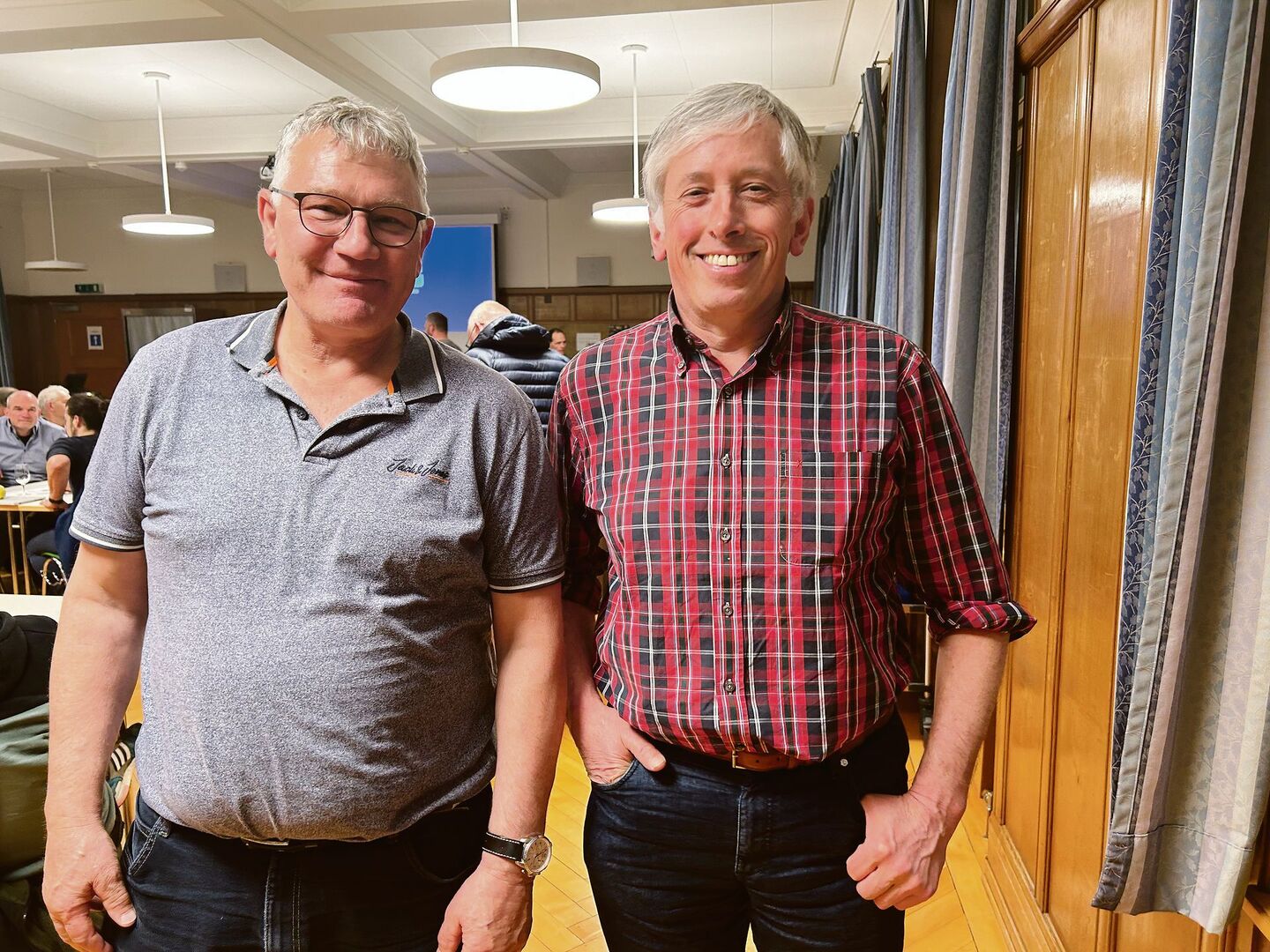 Gut gelaunt sind Co-Präsident Bio ZH/SH Ruedi Vögele (l.) und Bio-Suisse-Vorstandsmitglied Sepp Bircher.
