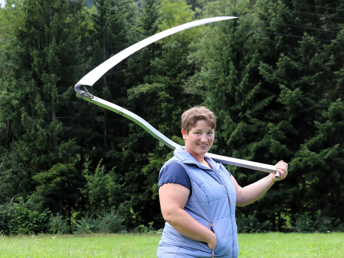 Aebli_Iris_2b Iris Aebli ist erneut Schweizermeisterin im Handmähen