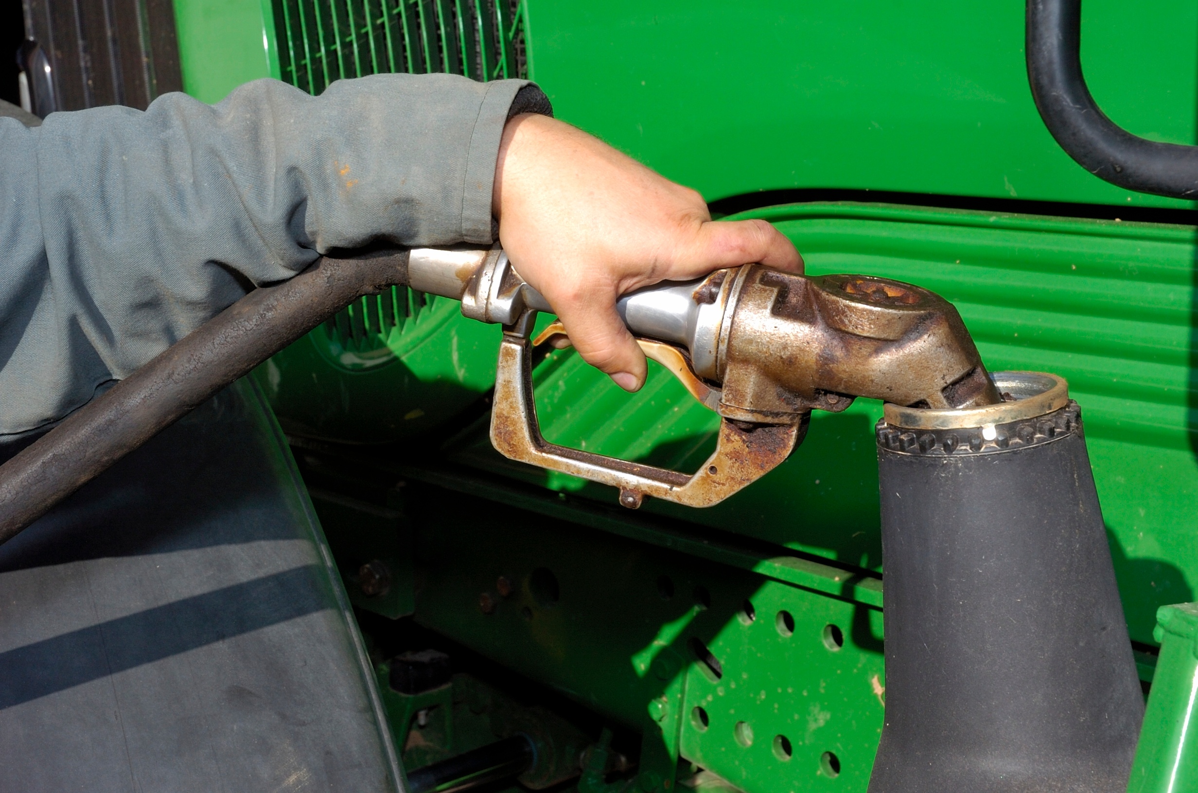 Die Dieselpreise sind so hoch wie noch nie. Eine hofeigene Tankstelle lohnt sich, um von Mengenrabatten zu profitieren.