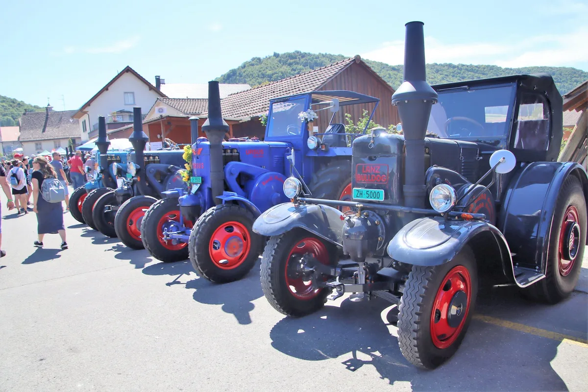 Guntmadingen_FAL-Treffen_22_Lanz_Bulldog_ Tausende Oldtimer-Liebhaber pilgerten nach Guntmadingen