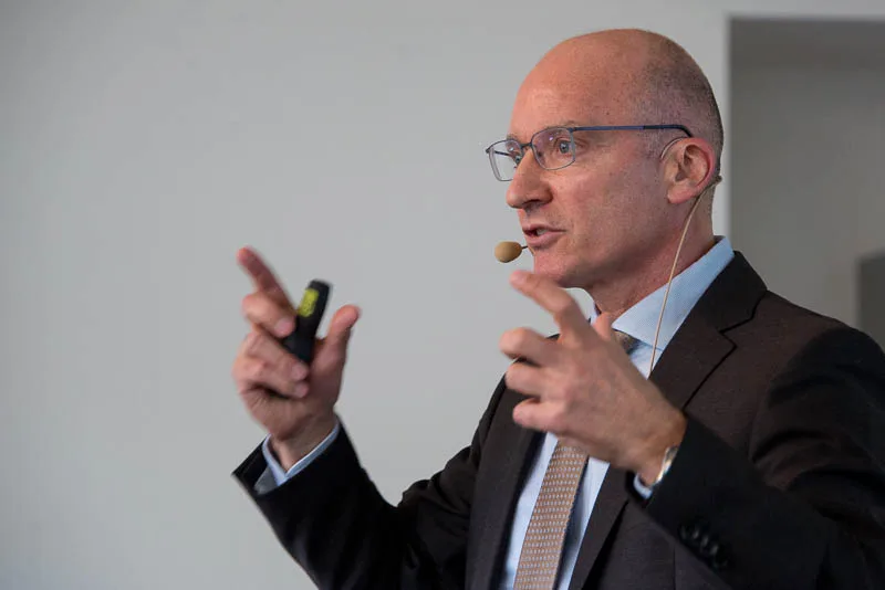 dc75b4ac159ecdd14137b7be7cee50a10e6a099c Emmi-CEO Urs Riedener braucht ein hohes Qualitätsbewusstsein und eine Kultur für den Milchkonsum. Sonst lohnt sich die Expansion in neue Märkte nicht. (Bild hja)