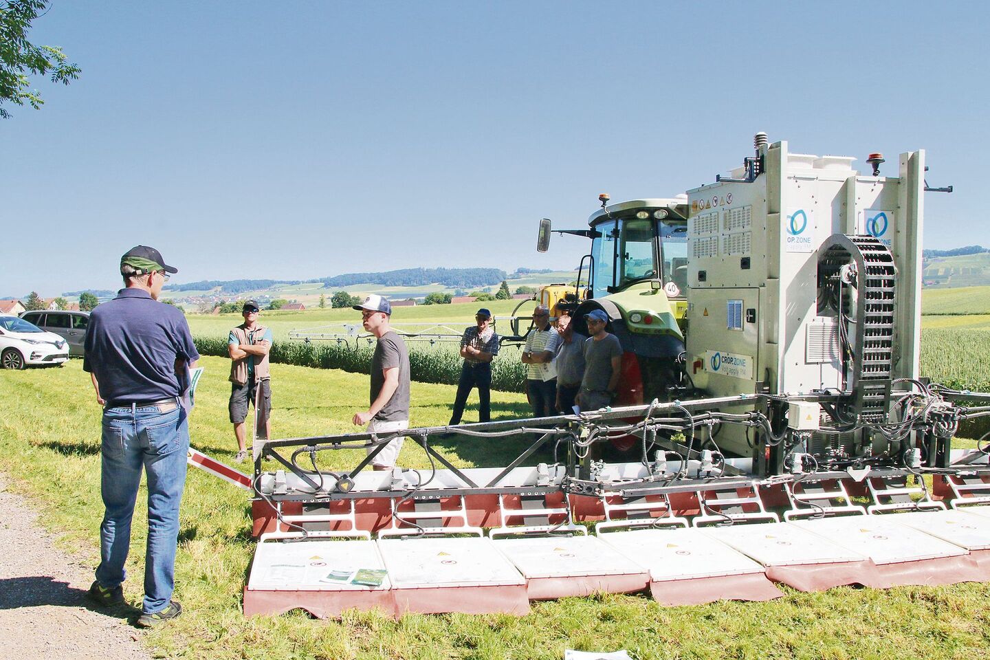 Die Balkenbreite von Crop-Zone beträgt neun Meter. Damit wird eine Flächenleistung von zwei Hektaren pro Stunde erreicht.