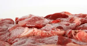 Im Ausland locken tiefe Preise, aber der illegale Import von Fleisch im grossen Stil schadet dem inländischen Markt. (Bild Shutterbug75/Pixabay)