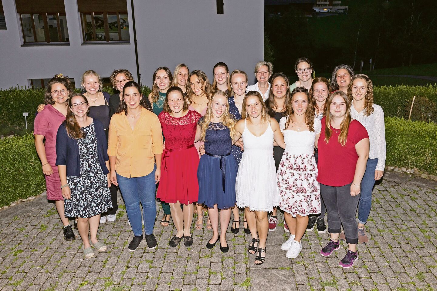 Die Absolventinnen des Vollzeitlehrgangs 2023.