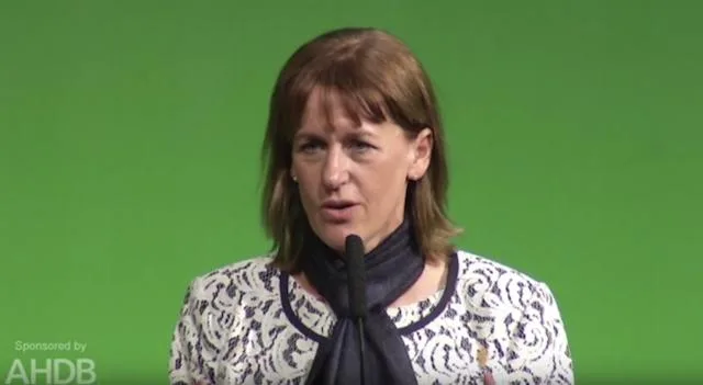 b7fd1c3afd98a38bcda77bd8fb913c8b6cff7e56 Minette Batters, Präsidentin der englischen National Farmers Union ist gegen den Brexit. (Screenshot Youtube National Farmers Union)