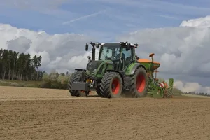 Weniger Traktoren verkauft: Die Stimmung bei den Kunden der Landtechnikunternehmen hat sich aufgrund des Rückgangs der Agrarpreise deutlich verschlechtert. (Bild: Agco)