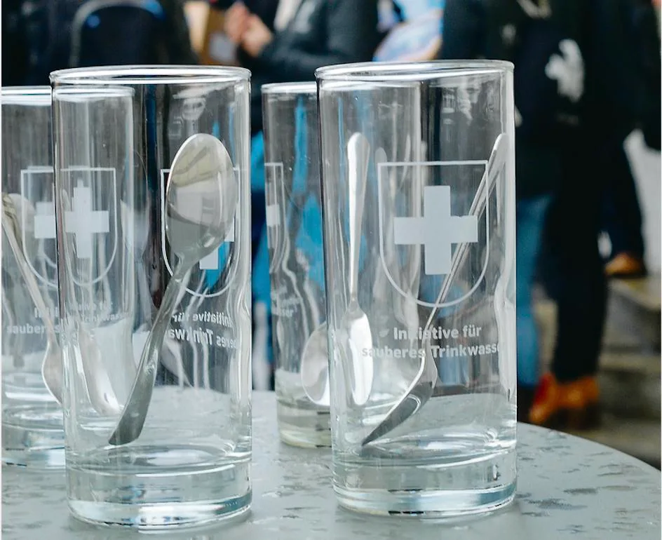790f32229c586e740fc17958ffb54ff114e3a02a Sauberes Trinkwasser – nur einer von zig Ansprüchen, die an die Landwirtschaft gestellt werden. (Bild hja)