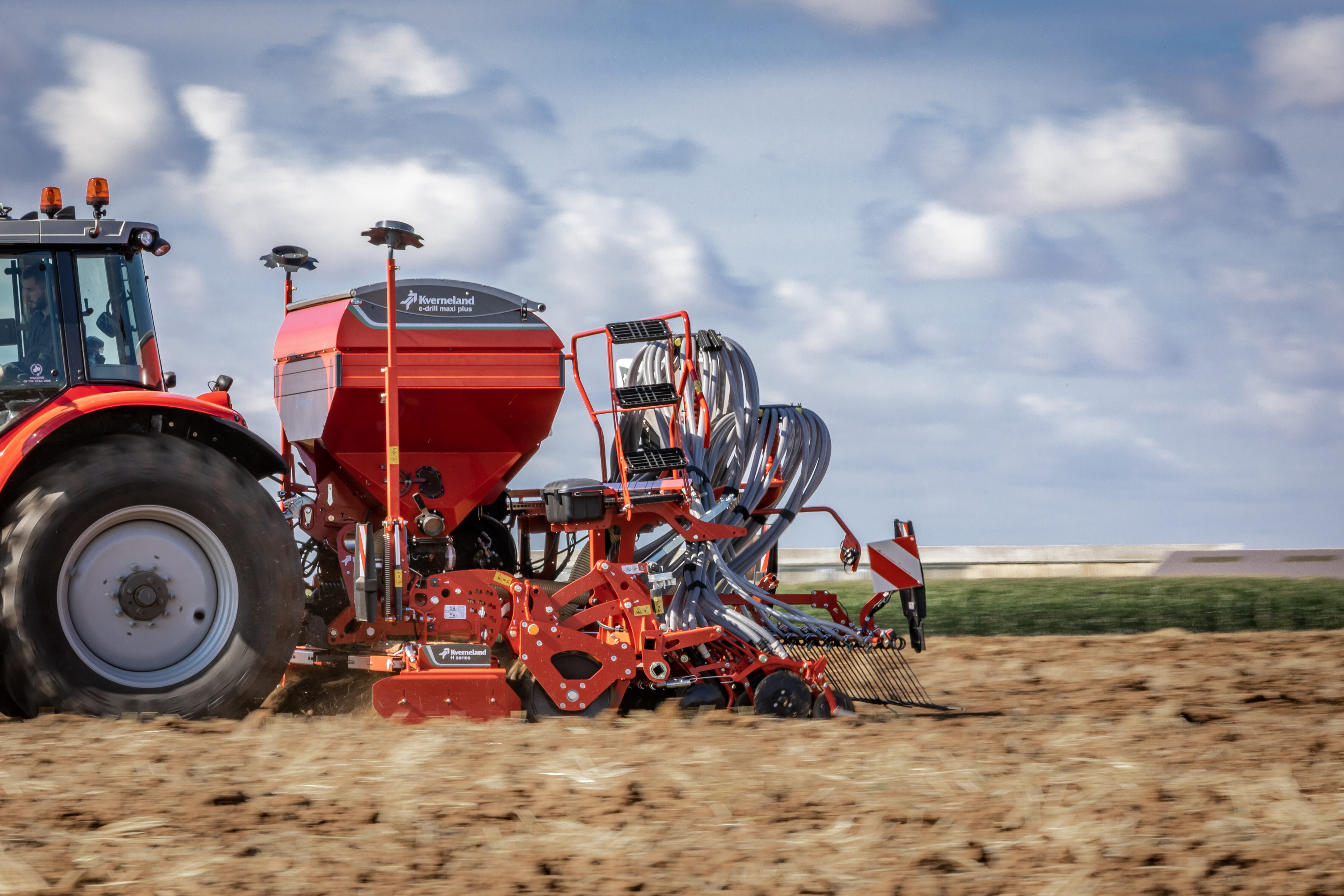 Die passende Technik zählt. Moderne Sämaschinen können vieles automatisieren. Entscheidend ist aber, was im jeweiligen Betrieb tatsächlich einen Mehrwert bringt.