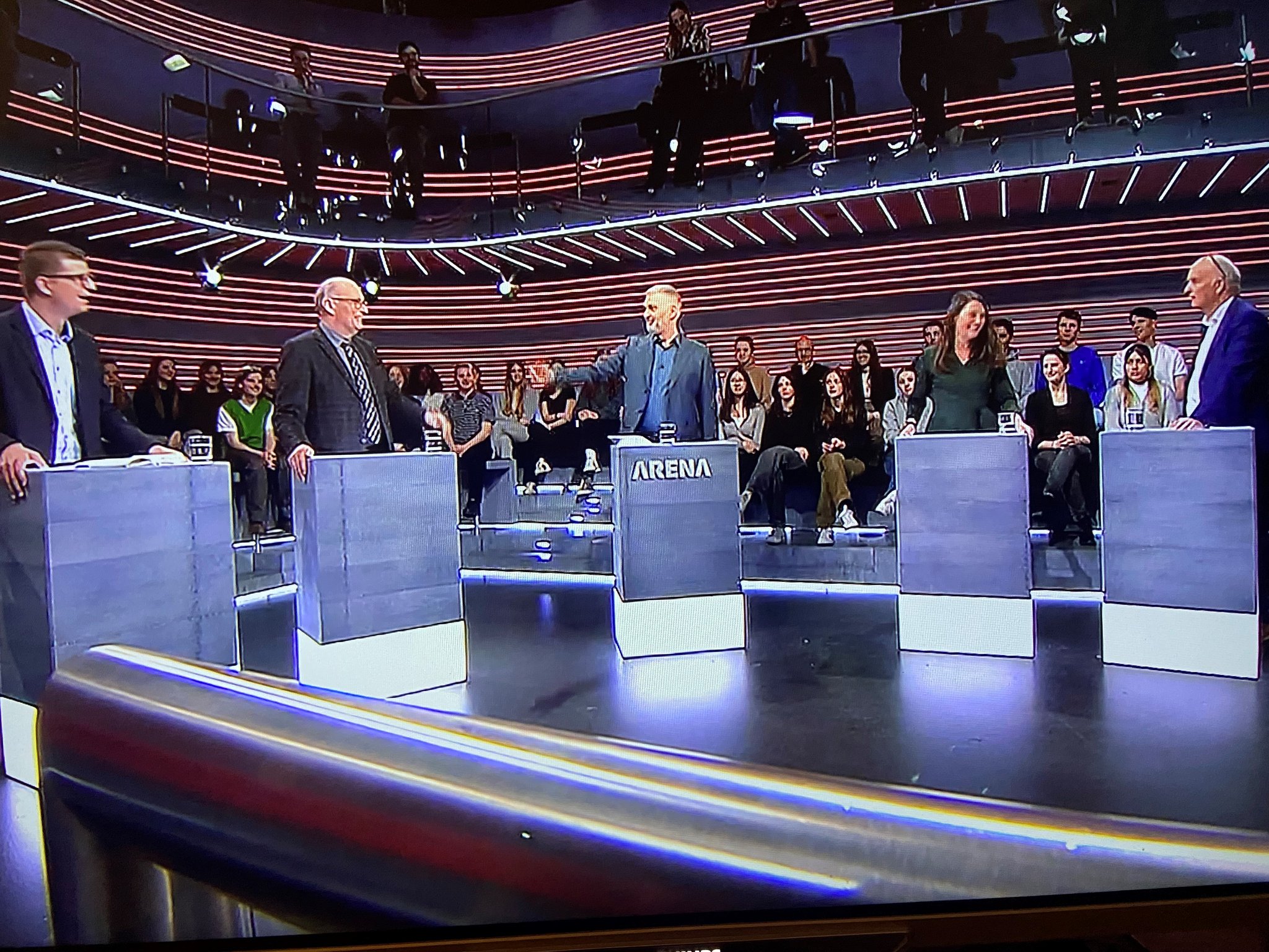 Rennende Bauern in der Arena – «und von hinten rufen alle: noch schneller, noch schneller!»