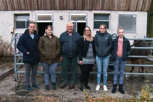 Familie Epp betreibt einen Bergbauernhof im Kanton Uri.
