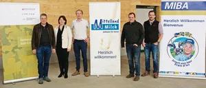 Referenten am Nordwestschweizer Milchtag (v. l.): Herbert Schmid, LZ Liebegg; Sara Hesseling, Emmi; Michael Sutter, Betriebsleiter; Marcel Bühler, Melior; Matthias Lins, Fütterungsberater aus Feldkirch (A).