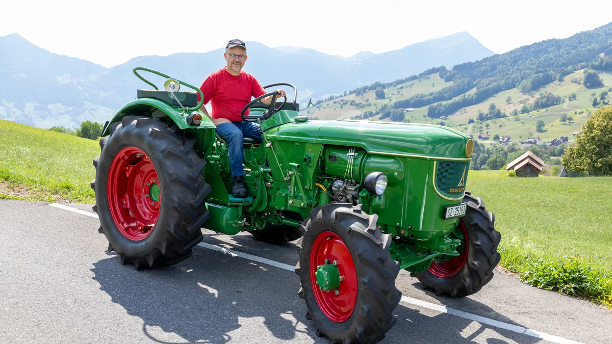Deutz D40L Allrad, Traumtraktor von Felix Fischer, Sattel SZ. Der Deutz D40L Allrad ist der Traumtraktor von Felix Fischer aus Sattel SZ.