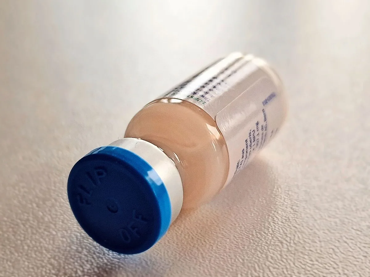 2be38c80a5c5373041bda254975621f86186b5d6e035b581b619bf5cd59eca36 Neben Engpässen bei Kalzium-Infusionen, Vitaminen und Euter-Injektoren fehlt es in der Schweiz aktuell auch an Impfstoffen gegen Gämsblindheit, Rauschbrand und Blauzungenkrankheit.