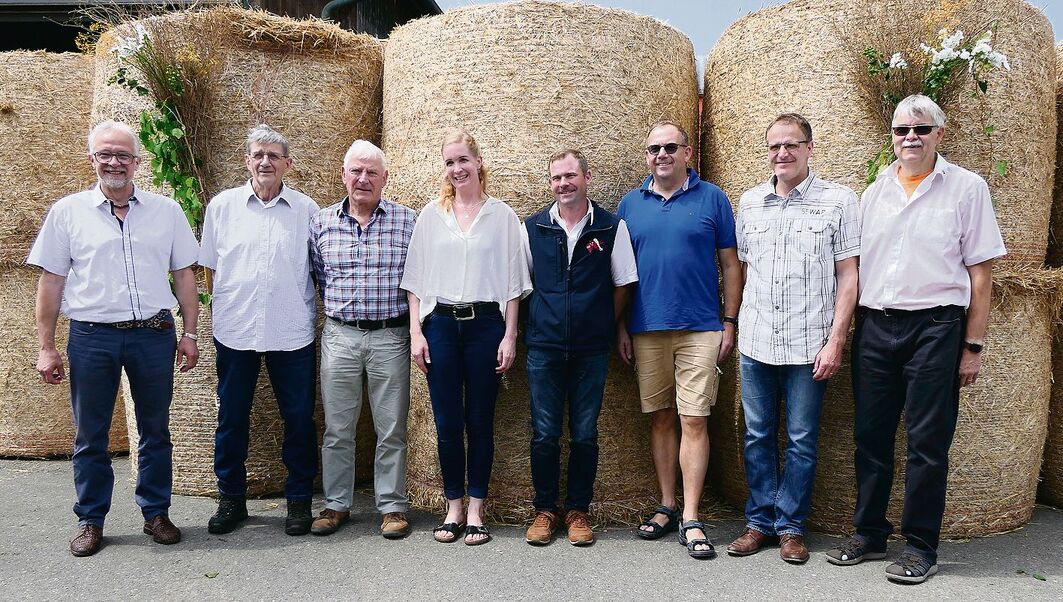 Stelldichein von Ehemaligen und der aktuellen Verbandsspitze am Jubiläumsanlass auf dem Holderhof.