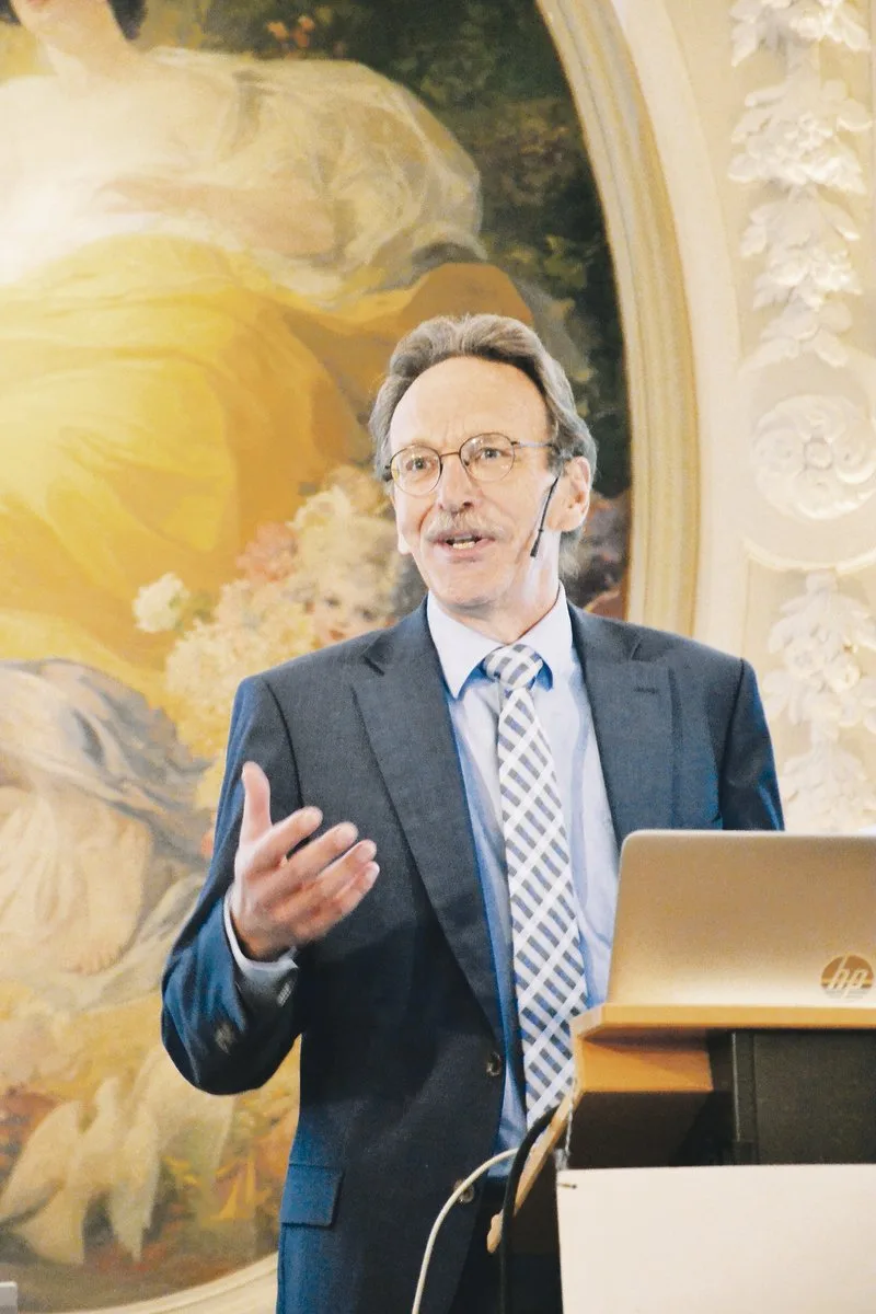 f28257938206a71efb7e712683c7e8b6b3f66187 Manfred Bötsch ist ein erfahrener Fachmann, wenn es ums Thema Nachhaltigkeit geht. Eines seiner Projekte als BLW-Direktor war die Aufgleisung der Agrarpolitik 2014 – 2017. (Bild Jasmine Baumann)