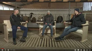 Direkt aus dem Lamastall: Ein Ausschnitt aus der Youtube-Talkshow Ofebänkli. (Screenshot)