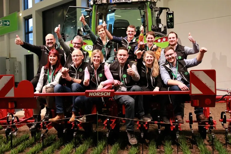 Der Spass soll nicht zu kurz kommen: Agrarscouts erleben ihre Ausbildung und den Einsatz in der Gruppe nicht zuletzt deshalb als bereichernd, weil sie sich untereinander austauschen können. (Bilder mg)