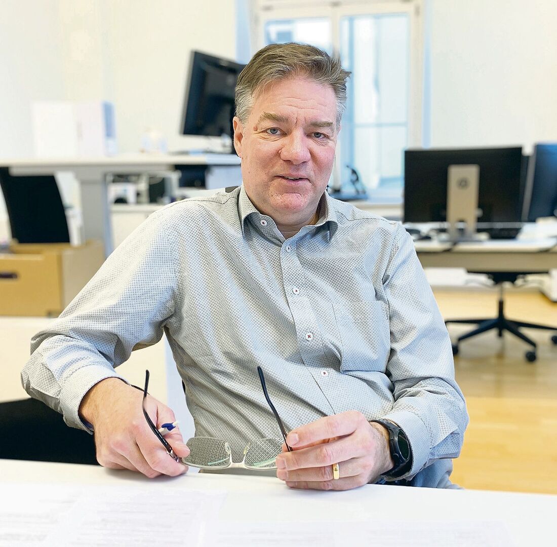 Renato Isella in seinem Büro am Standort Sursee der Luzerner Bildungs- und Beratungszentren Natur und Ernährung.