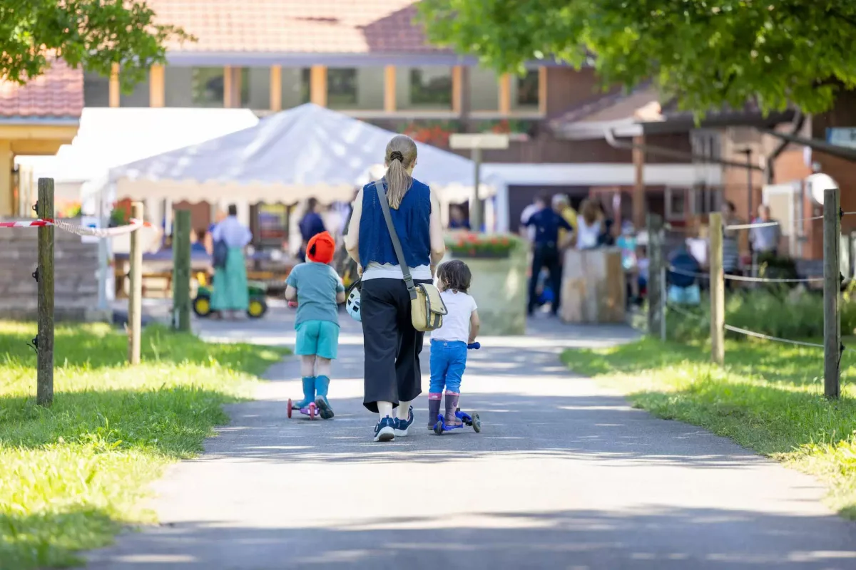 SBV_offene_hoftueren Am 4. Juni öffnen sich die Türen in eine vielen fremd gewordene Welt
