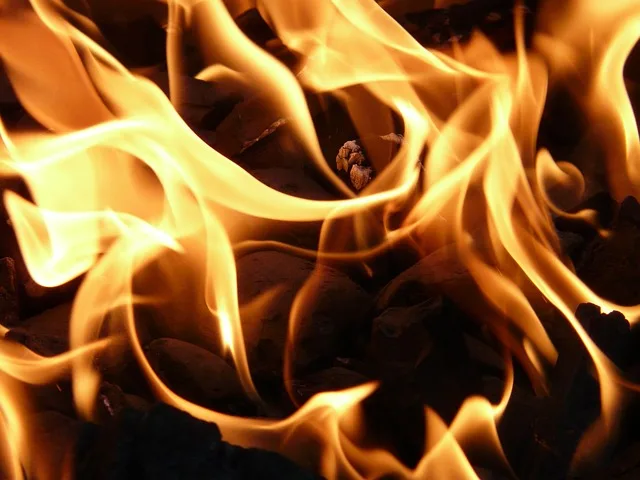8d54ea5fc53e6affe715d313ac92cf49bc9808ef Die Brandursache ist bisher noch nicht klar. (Symbolbild Pixabay)